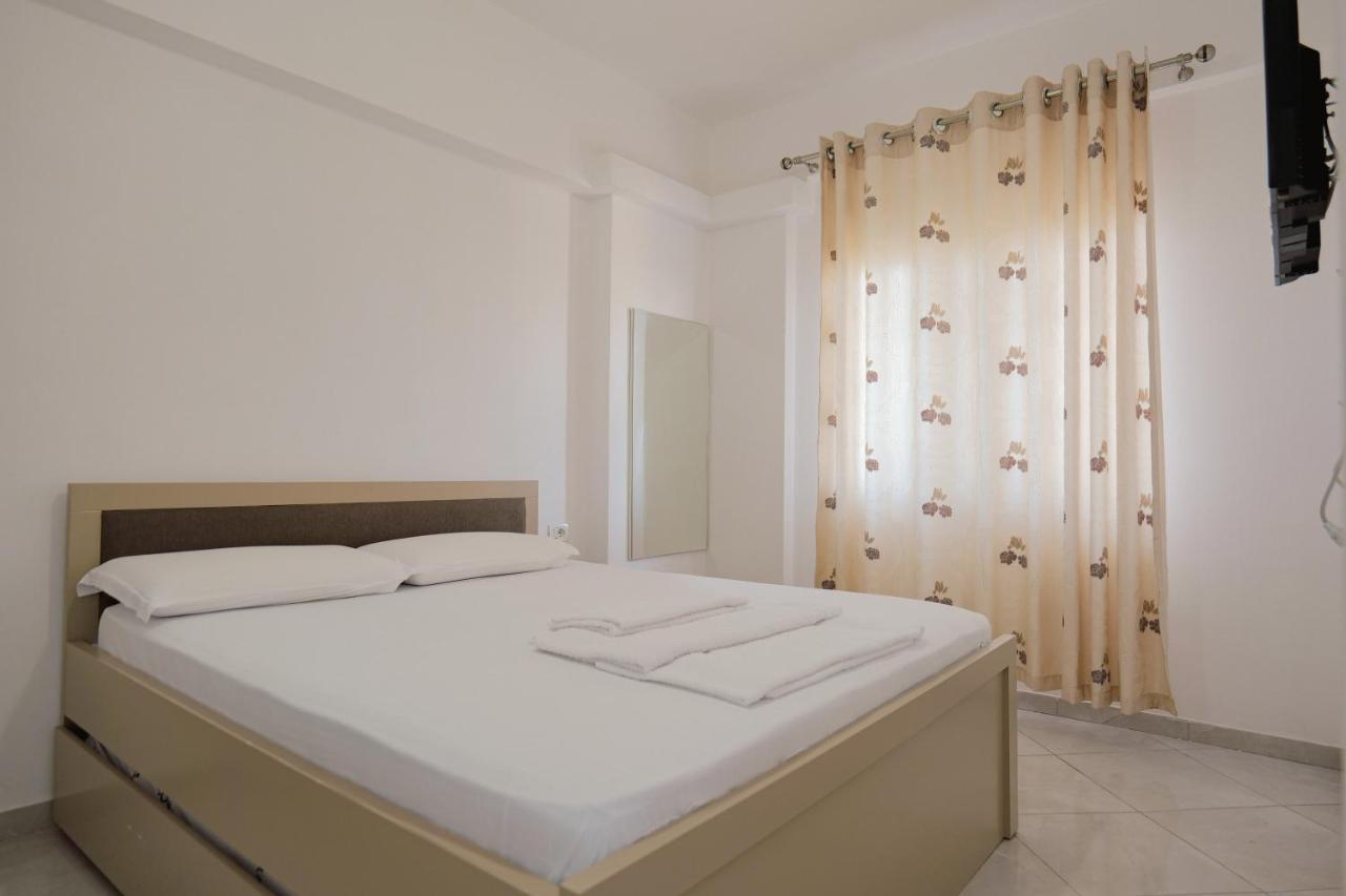 Kidi Apartments Sarandë Exteriör bild